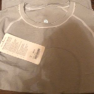 New With Tage Lululemon t-shirt